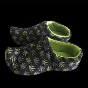 MARIJUANA clog slippers